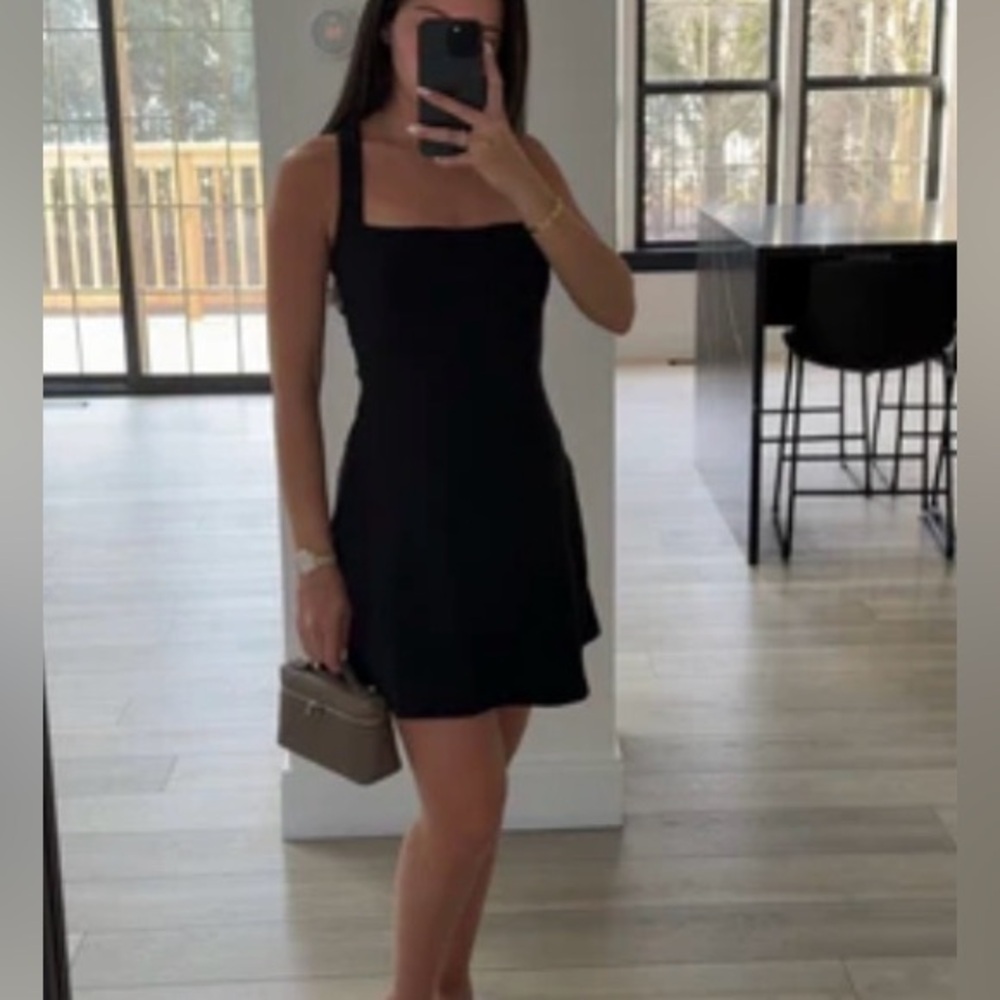 Black Mini Dress Quinsen brand new - Picture 6 of 8